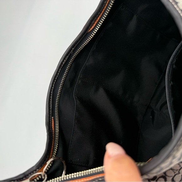 Coach • 6617 Ergo Hobo - Picture 4 of 15